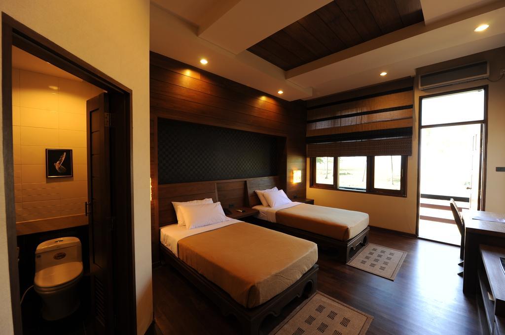 Ocean Paradise Resort Ngwesaung Værelse billede